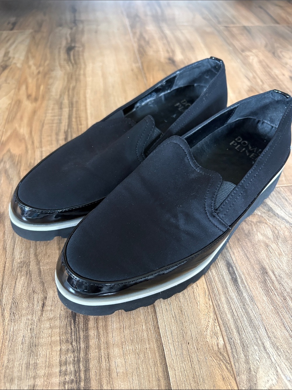 Donald Pliner Women's Conner Crepe Elastic Loafer Black - Picture 2 of 6